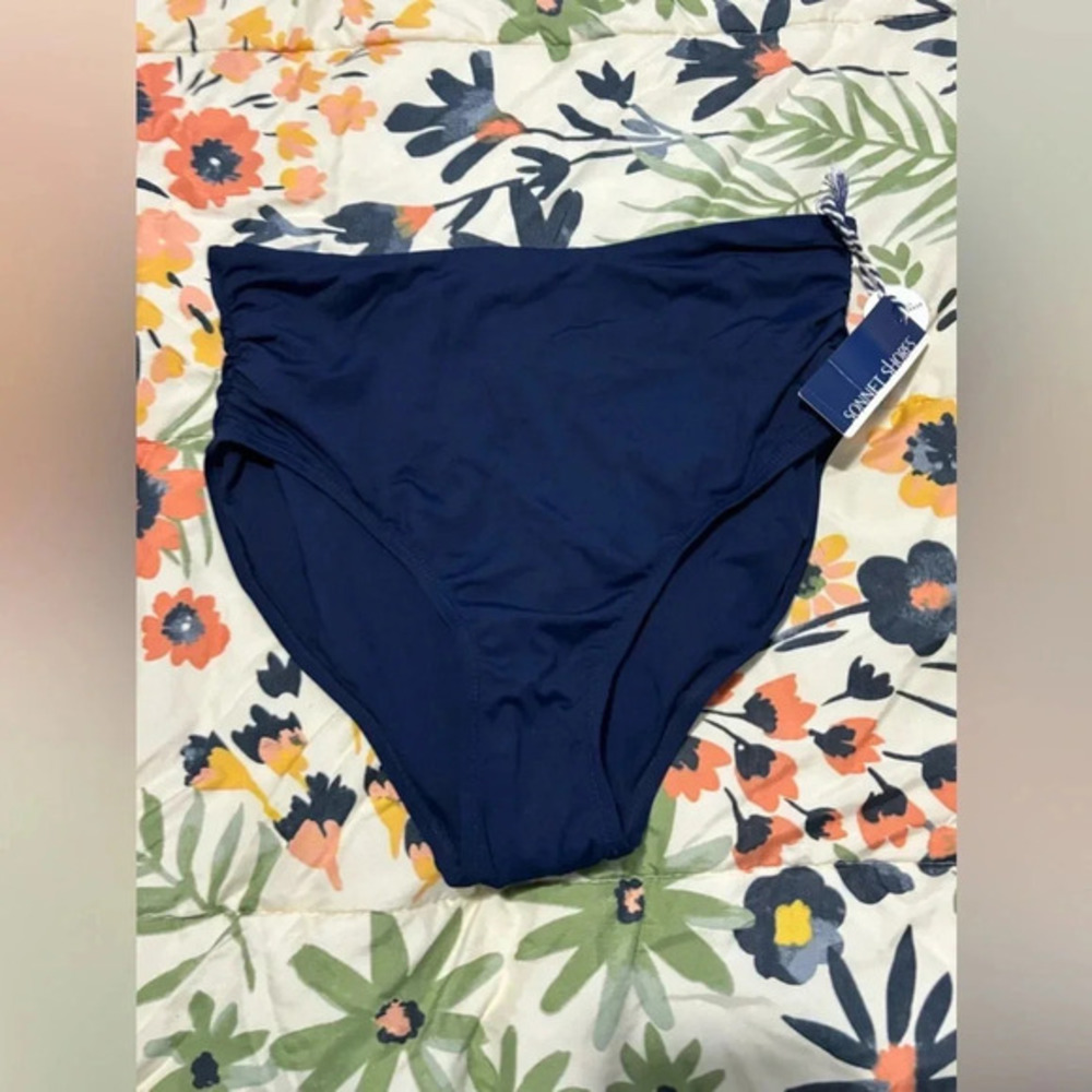 Sonnet shores bikini bottom blue size 6. New with tags